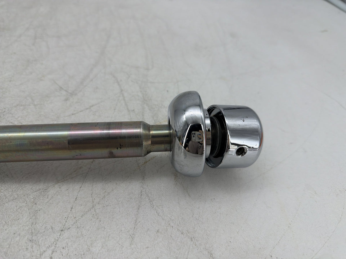 2009 Harley Electra Glide Touring CVO Screamin Eagle Front Wheel Axle Bolt Shaft