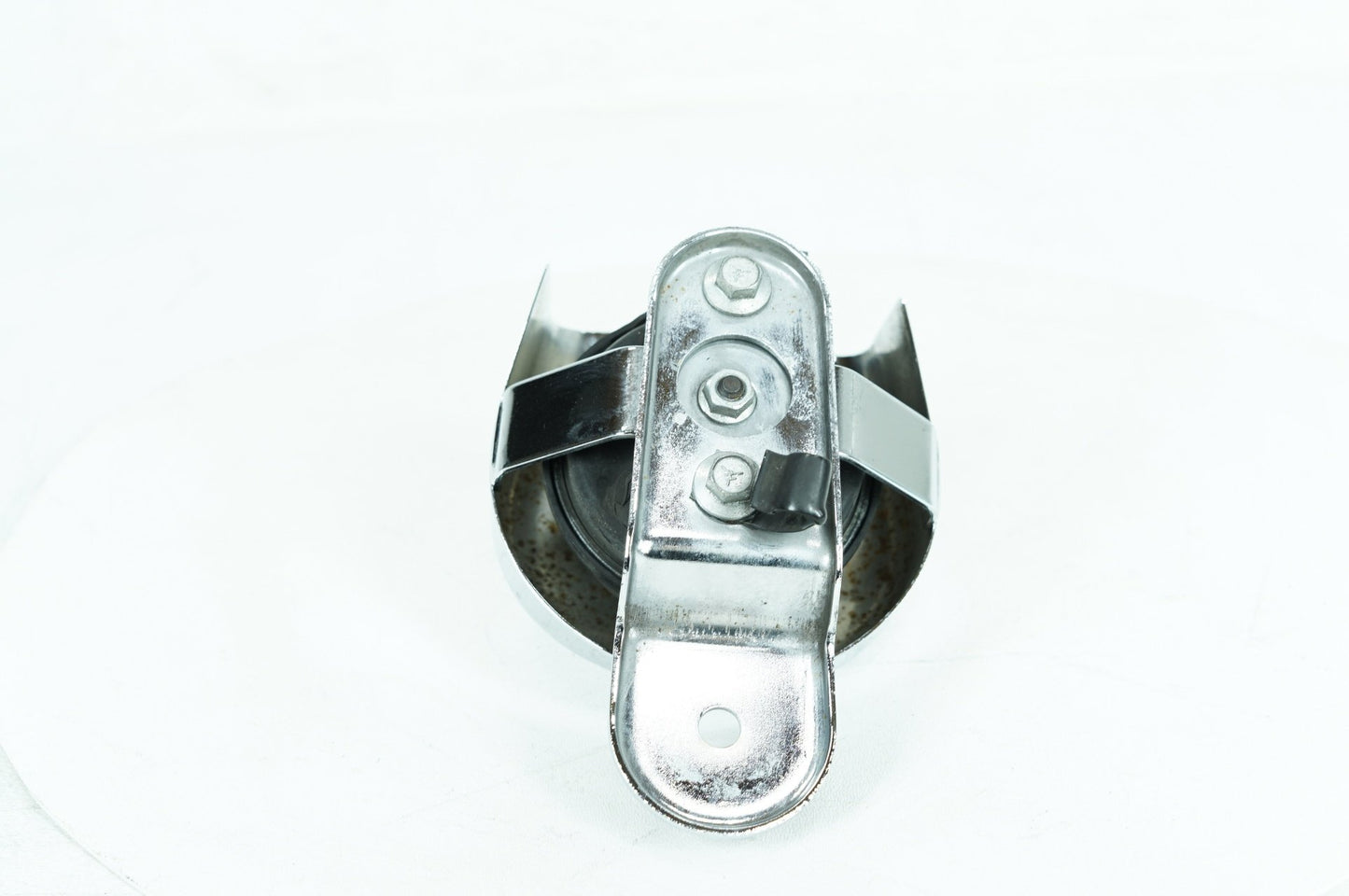 2011 Harley Touring FLHRC Road King Classic OEM Horn Signal Klaxon Chrome Cover