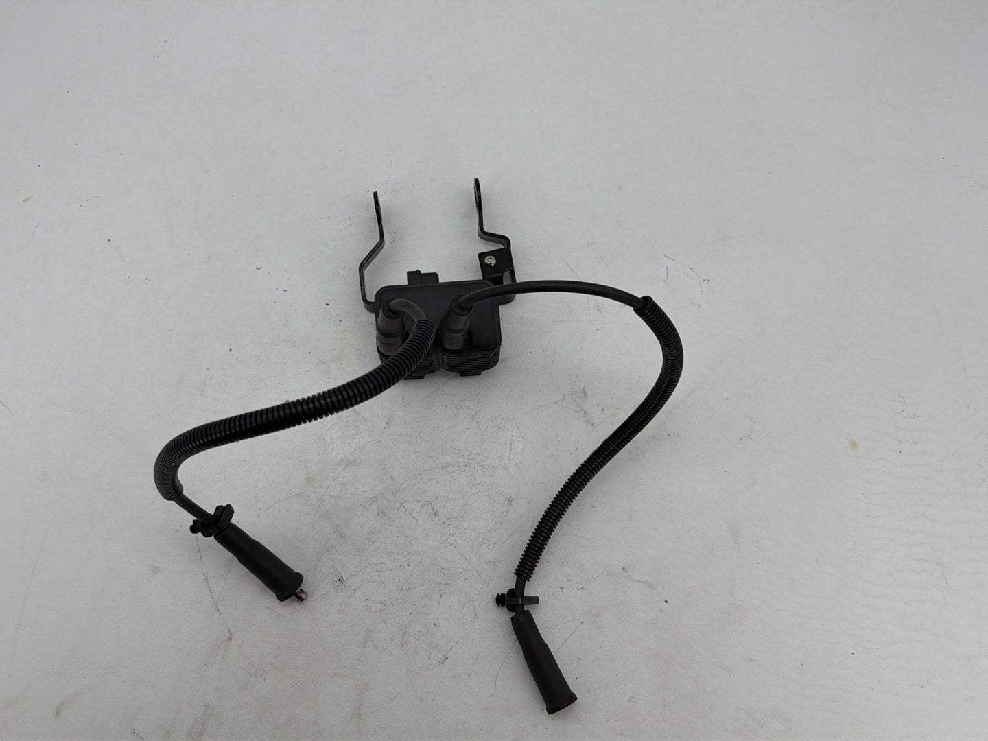 2006 Harley Sportster 883 XL883 OEM Ignition Coil Spark Plugs Cable