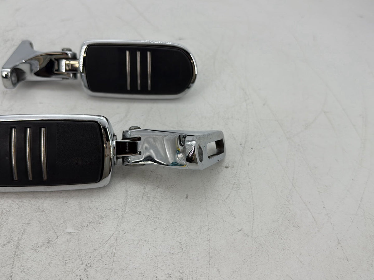 2017 Harley Road Glide Touring FLTRXS OEM Passenger Left & Right Foot Pegs
