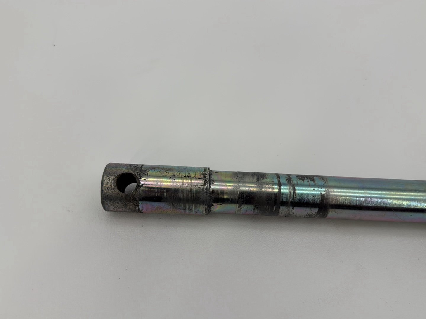 2006 - 2017 Harley-Davidson Dyna Street Bob Front Wheel Axle Bolt Shaft 40928-06
