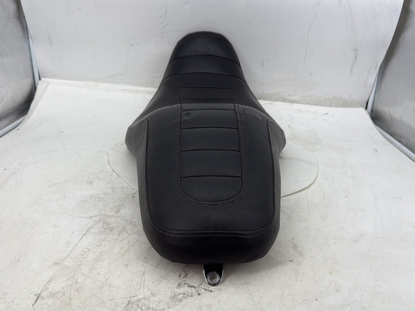 2006 Harley Dyna Super Glide Custom FXDCI OEM Passenger Rider Driver Seat Saddle