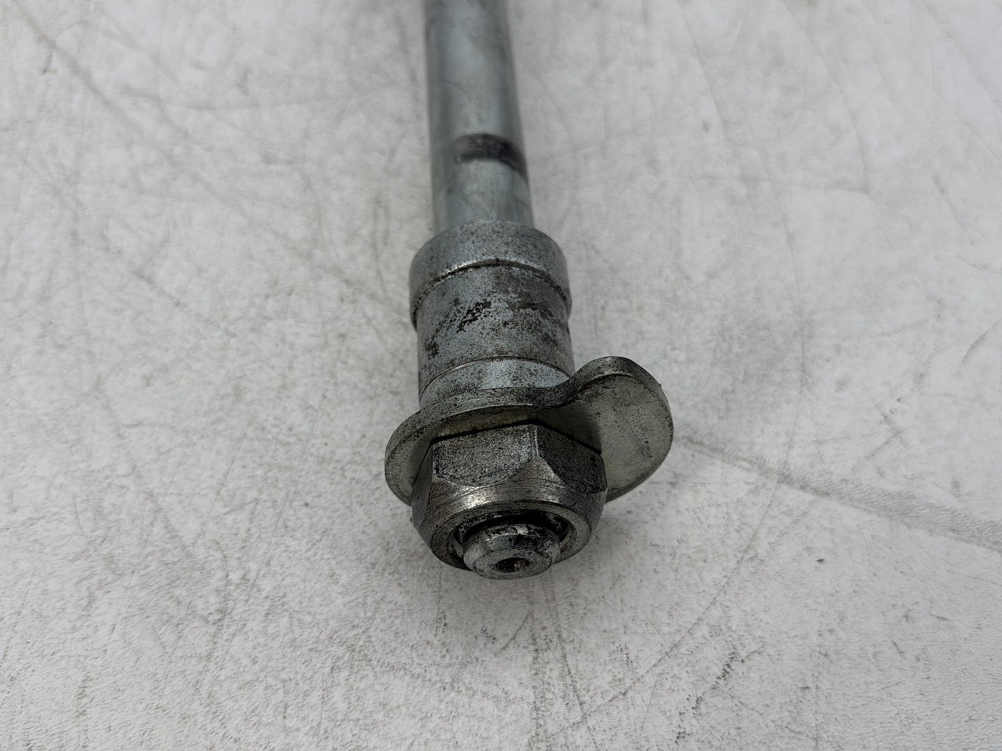 2005 Harley Electra Glide Touring Ultra FLHTCUI OEM Rear Wheel Axle Bolt Shaft