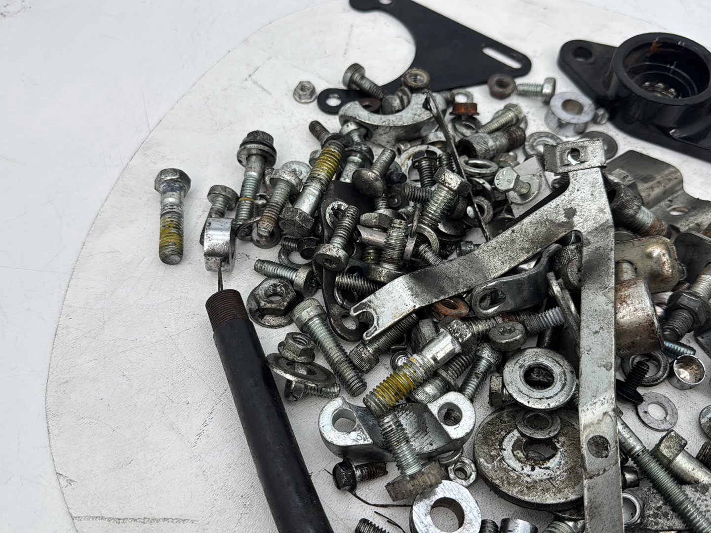 1999 - 2006 Harley-Davidson Touring Electra Glide Classic Hardware Bolts Nuts & Brackets w/ Left Right Swingarm Brackets