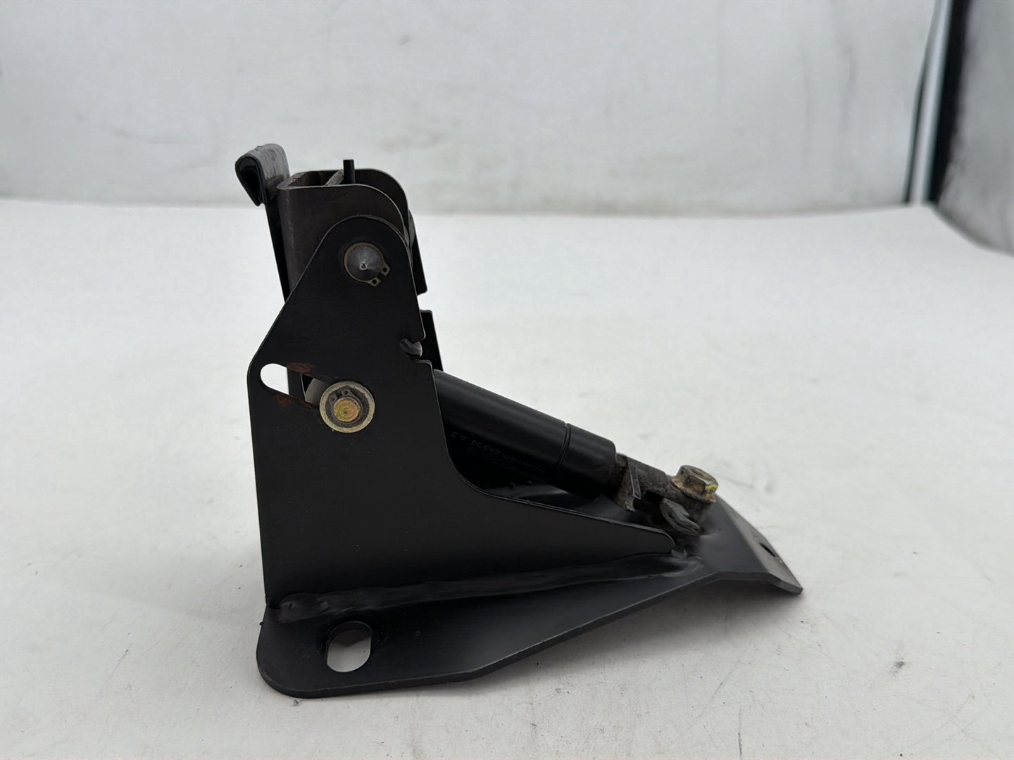 07 Harley Touring Electra Glide Ultra OEM Adjustable Rider Backrest Lift Mount