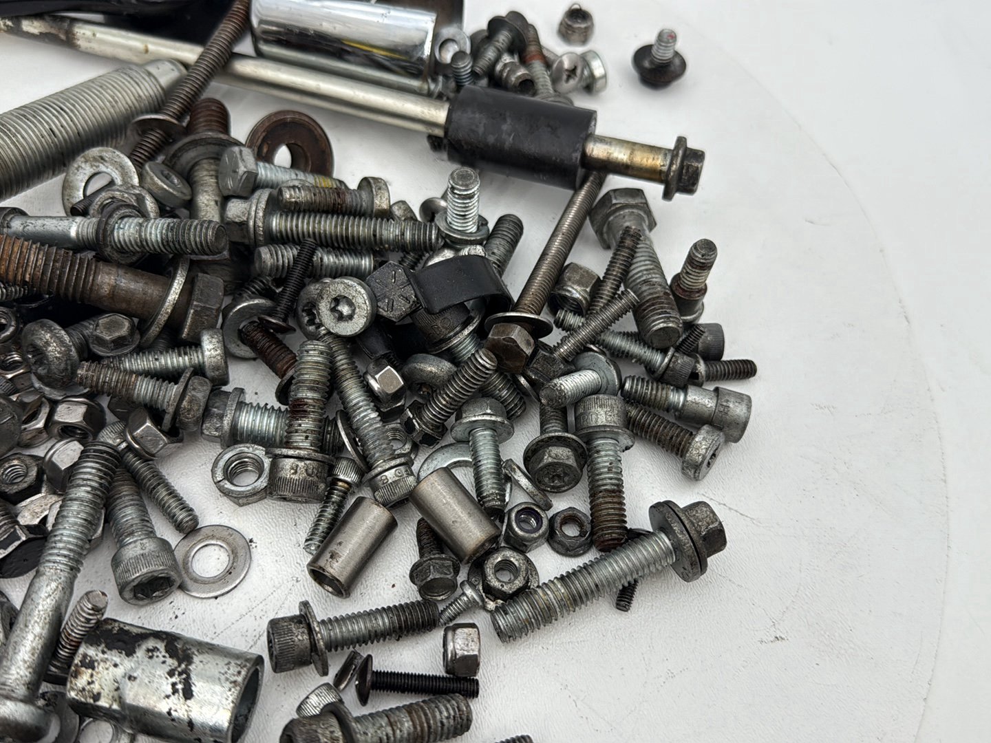 2019 - 2023 Harley-Davidson Touring Road King Special Hardware Bolts Nuts & Brackets 16400005