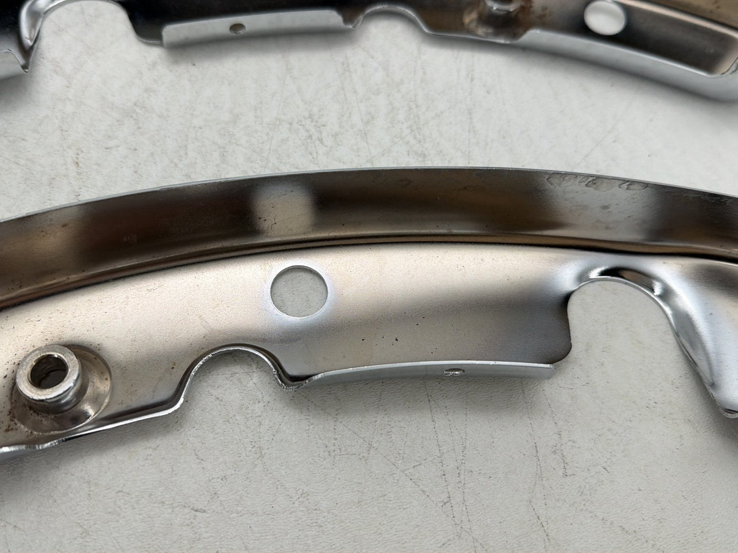 2013 Harley Street Glide Touring FLHX OEM Rear Left Right Fender Struts Bracket