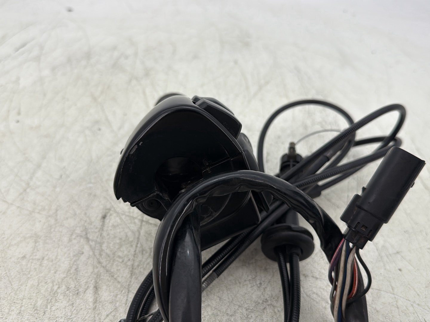 2007 Harley Touring FLHTC Electra Glide Classic OEM Right Engine Start Kill Switches Controls