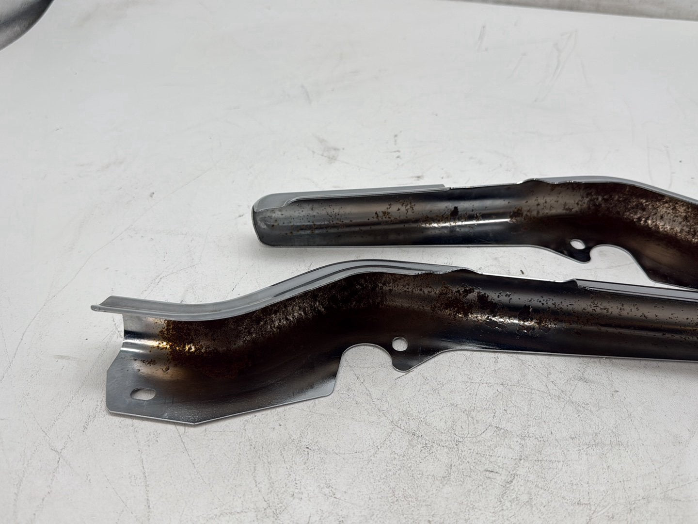 2006 Harley Touring FLHTCI Electra Glide Classic OEM Left Right Saddlebag Fender Struts Brackets