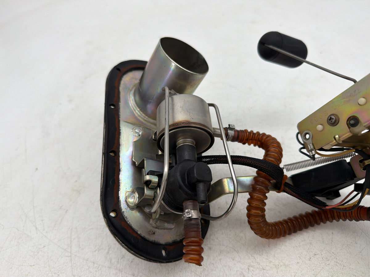 04 Harley Electra Glide Touring Ultra OEM Fuel Pump Gas Gasoline Petrol Sending