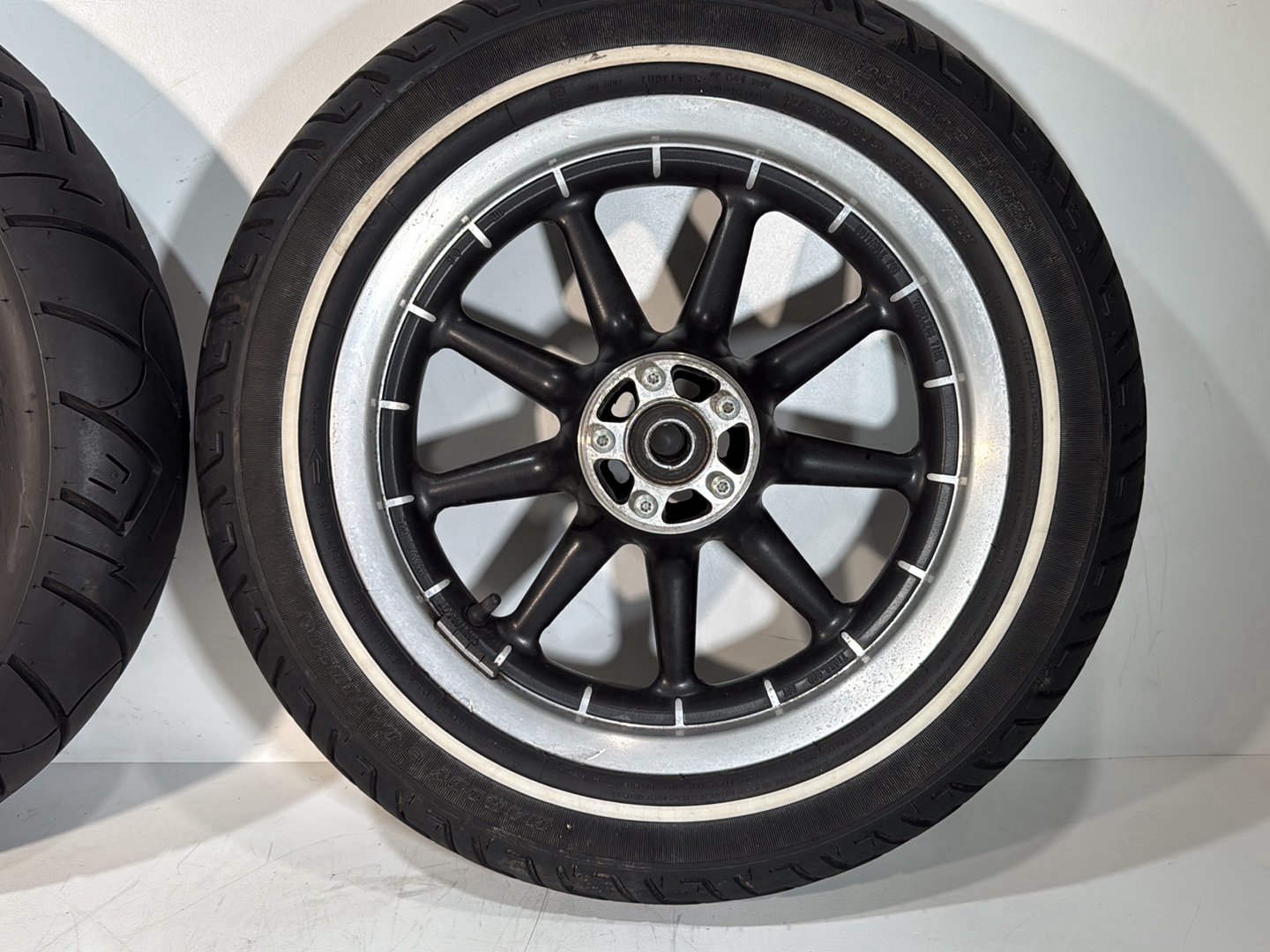 2007 - 2012 Harley-Davidson Touring Electra Glide Ultra Front & Rear Wheel Rim Tire 43402-00B