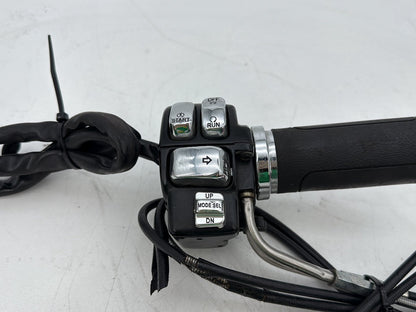 2007 - 2012 Harley-Davidson Touring Electra Glide Ultra Right Engine Start Kill Switches Controls 	71684-06