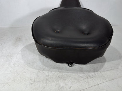 1999 - 2006 Harley-Davidson Touring Electra Glide Classic Passenger Rider Driver Seat Saddle 51704-05