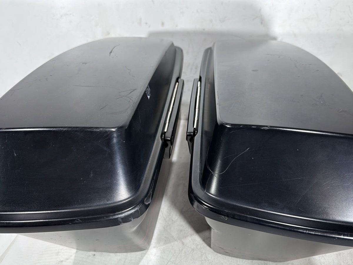 2011 Harley Road Glide Touring FLTRX OEM Left Right Saddlebags Luggage NOKey