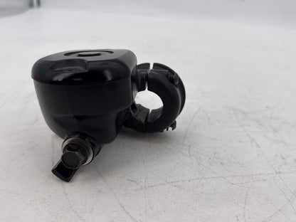2004 - 2013 Harley-Davidson Sportster 1200 Custom Front Brake Lever Master Cylinder Reservoir 45146-04
