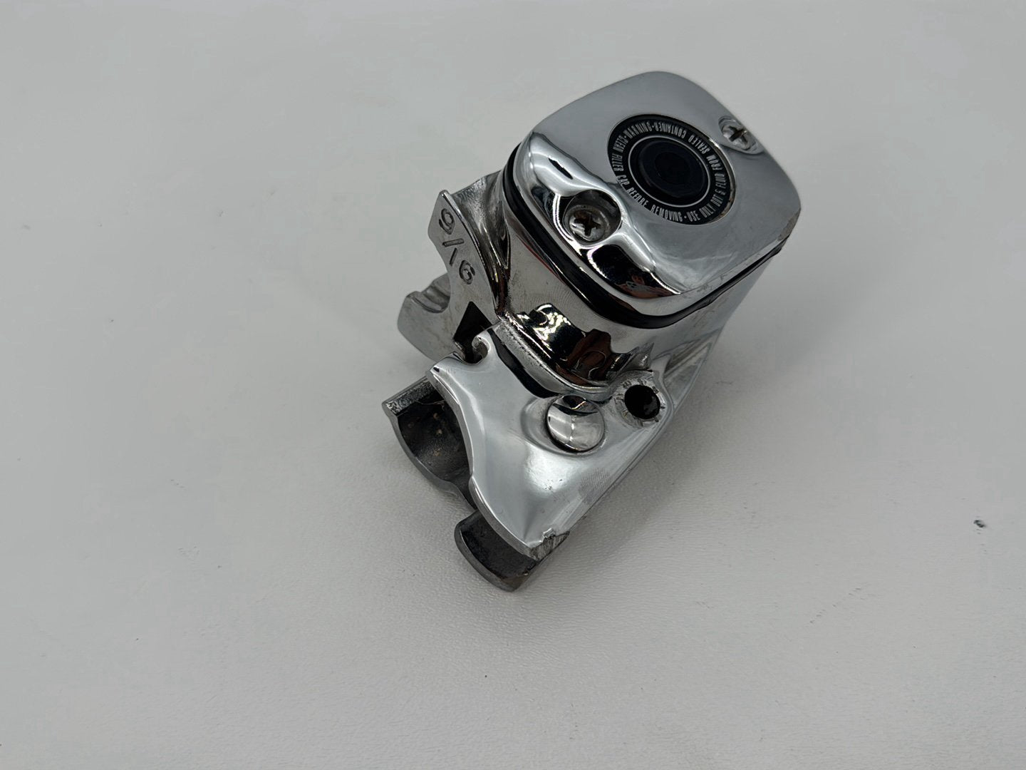1999 - 2006 Harley-Davidson Dyna Wide Glide Front Right Brake Lever Master Cylinder  	45019-96D