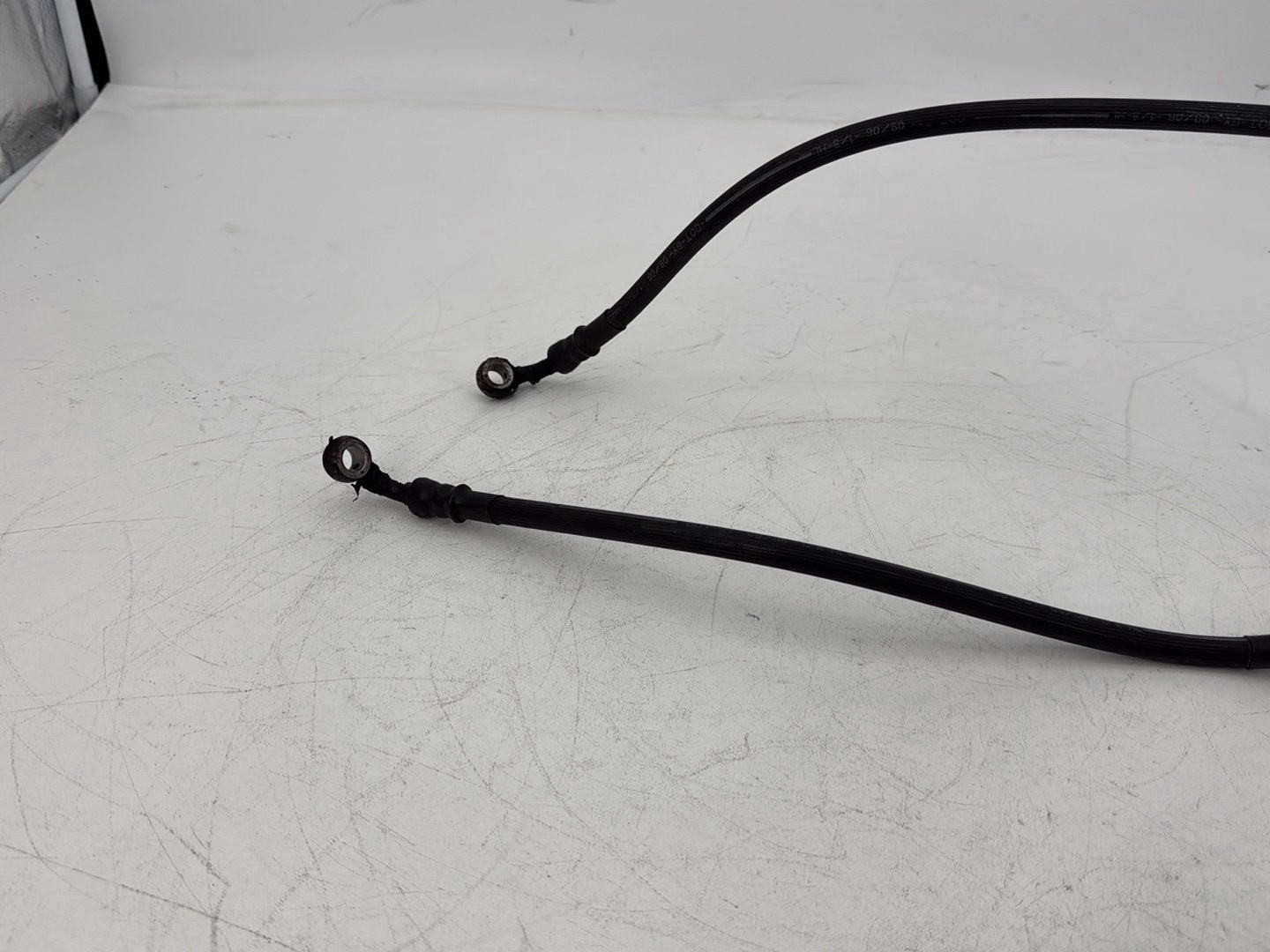 2006 Harley Touring FLHRI Road King OEM Front Brake Hose Line Pipe