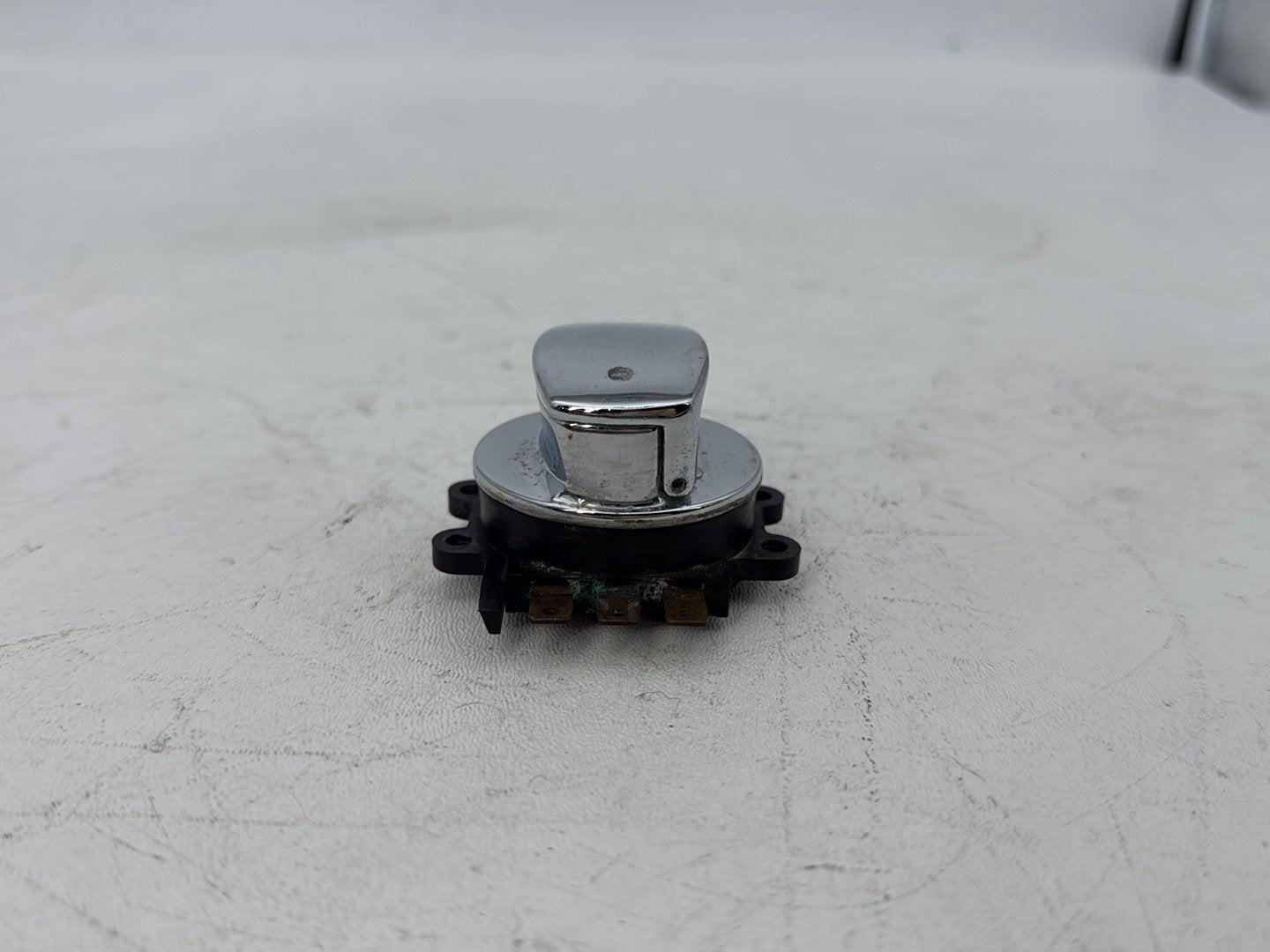 1999 - 2006 Harley-Davidson Touring Road King Police Ignition Switch Cylinder Barrel Lockset NOKey 71313-96A