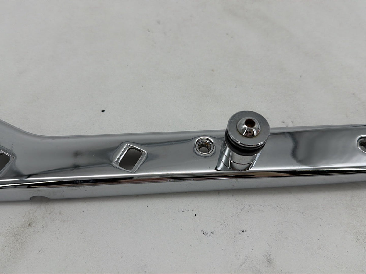 07 Harley Street Glide Touring OEM Left Right Saddlebag Fender Struts Brackets
