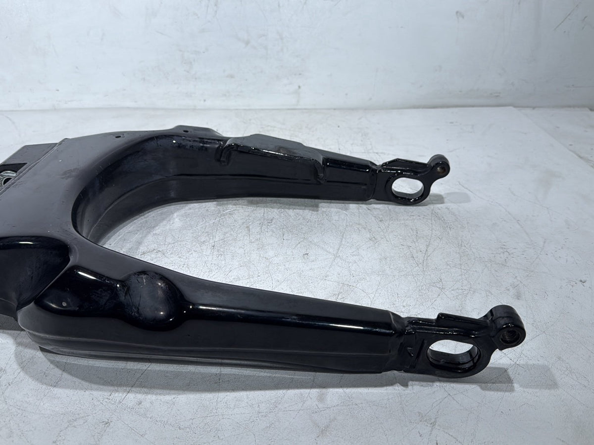 2012 Harley Electra Glide Touring Ultra OEM Rear Fork Swingarm Swing Arm