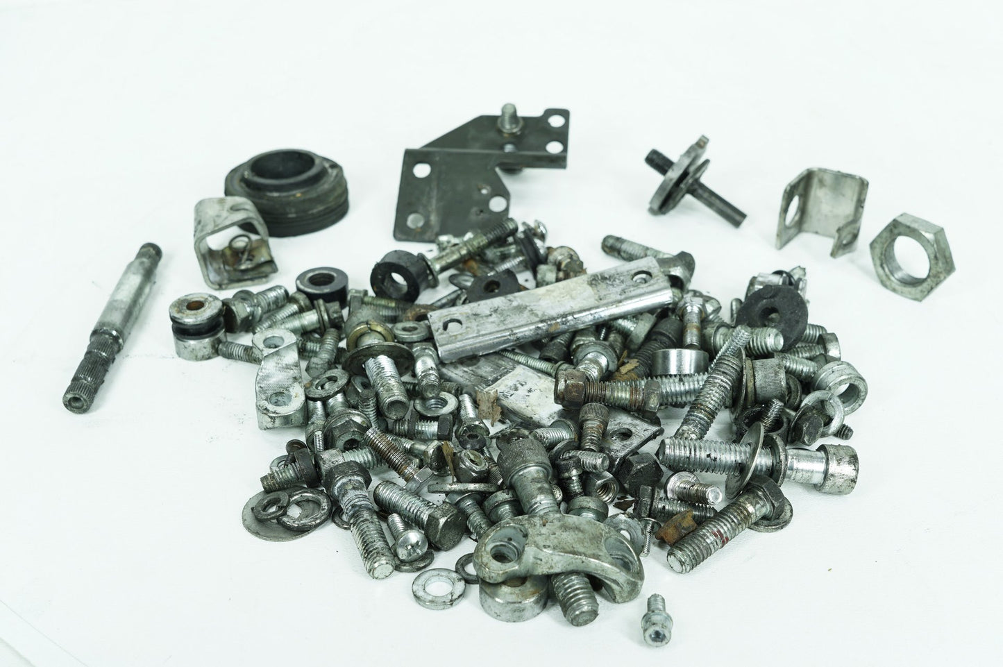 1999 - 2006 Harley-Davidson Touring Electra Glide Classic Hardware Bolts Nuts & Brackets