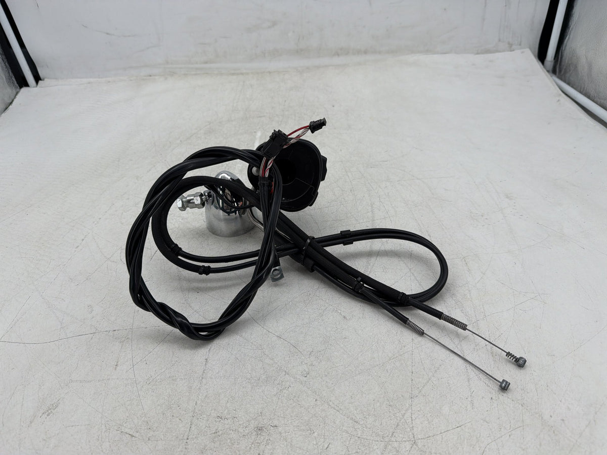 2017 Harley Dyna Street Bob FXDB OEM Right Engine Start Kill Switches Controls