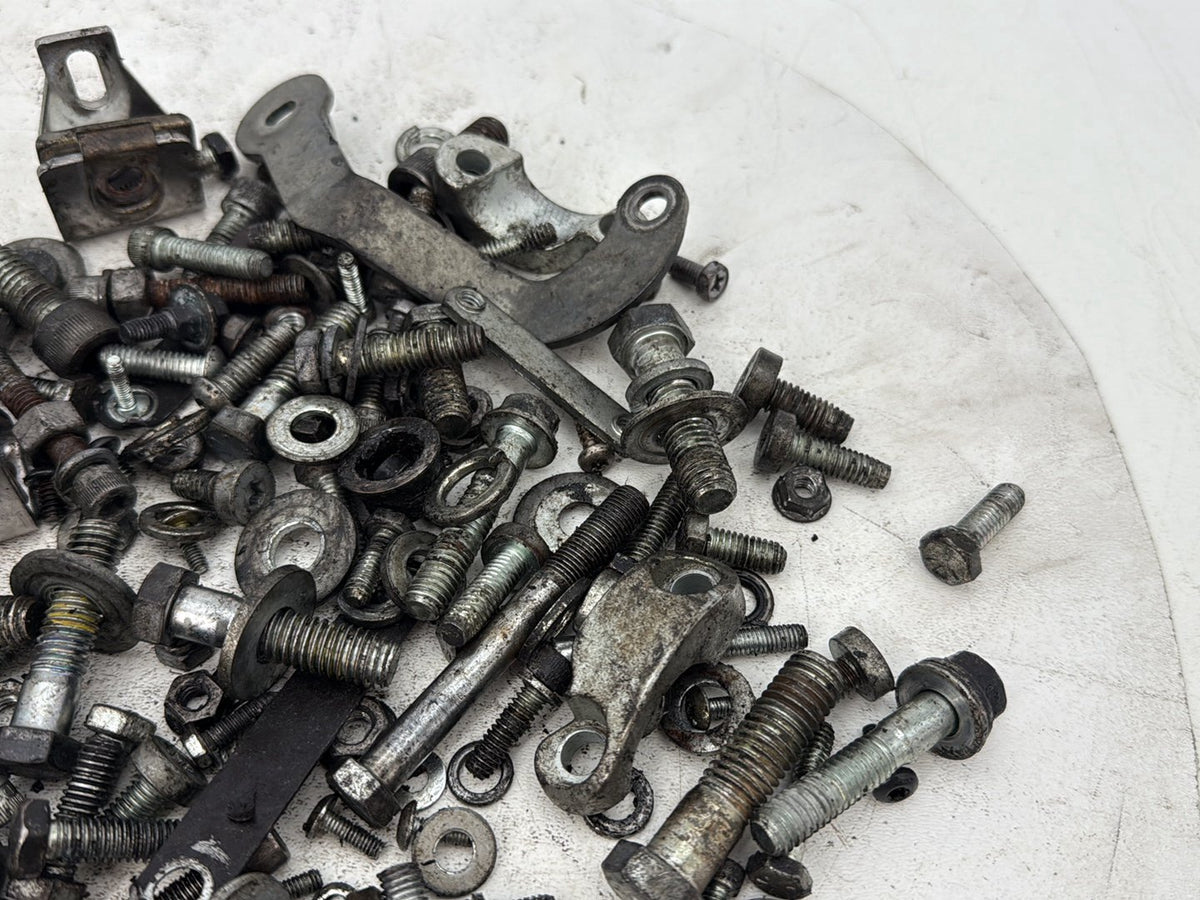 00 Harley Touring FLHTCUI Electra Glide Ultra OEM Hardware Bolts Nuts & Brackets