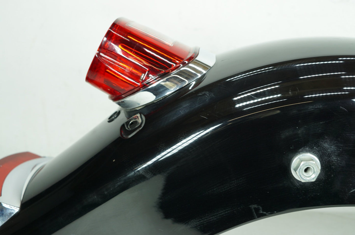 2007 - 2012 Harley-Davidson Touring Electra Glide Classic Rear Wheel Fender Taillight Brake Lamp 59579-09