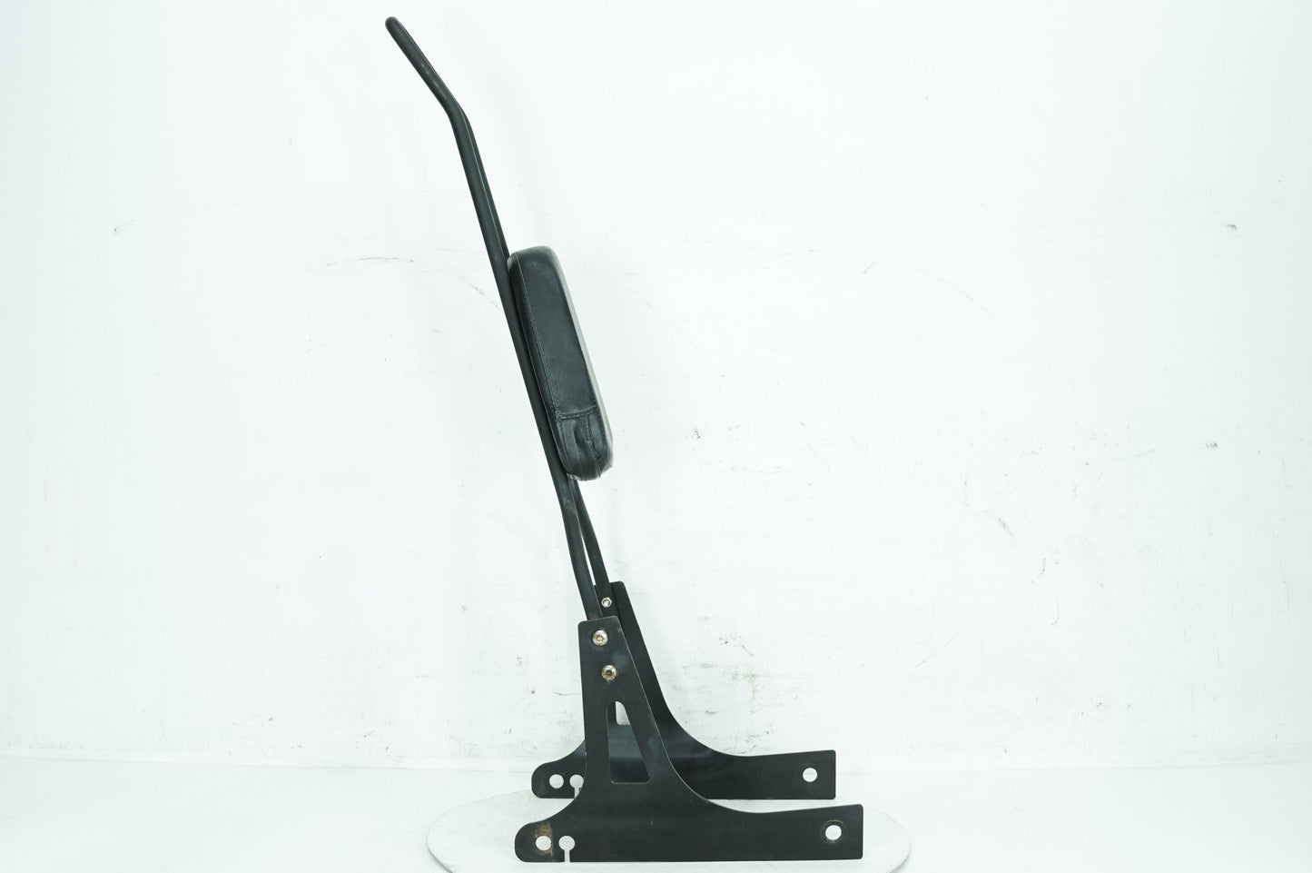 2007 - 2017 Harley-Davidson Dyna Street Bob Rear Sissy Bar w/ Backrest Cushion Pad  	51788-10