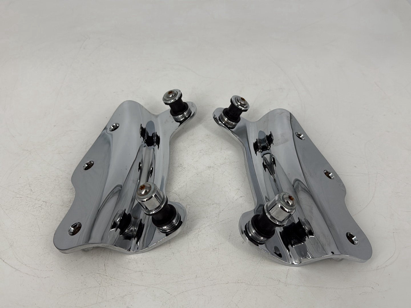 2008 - 2016 Harley-Davidson Touring Street Glide 5 Point Detachable Docking Hardware 54246-09