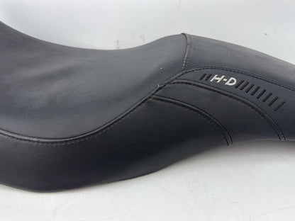 Harley-Davidson Misc  Passenger Rider Driver Seat Saddle 52000071