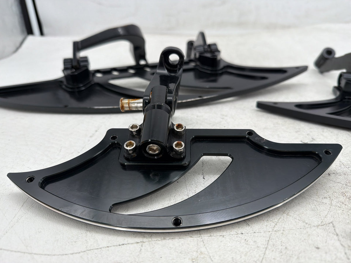 10 Harley Road King Touring Police Left Right Driver & Pass Floorboard Foot Rest