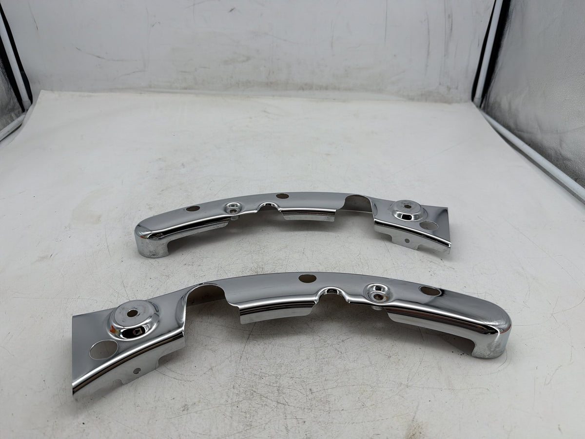 2010 Harley Street Glide Touring FLHX OEM Rear Left Right Fender Struts Bracket