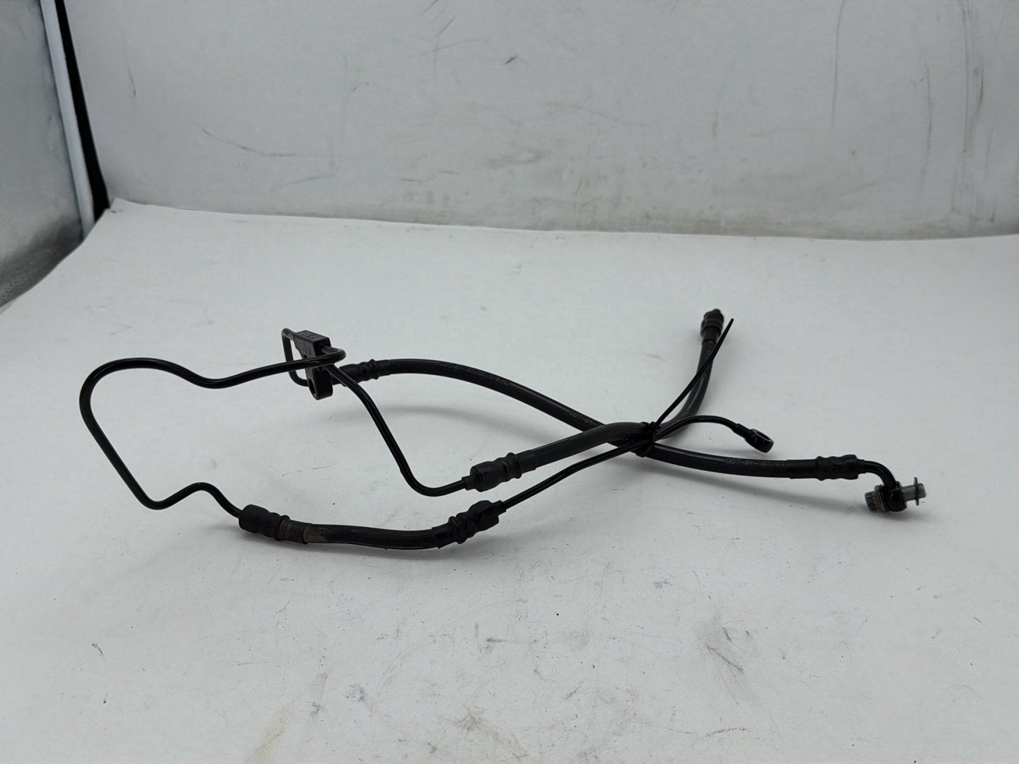 2003 Harley Road King Touring FLHRCI Classic OEM Front Brake Hose Line Pipe