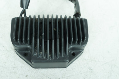 1999 - 2006 Harley-Davidson Dyna Super Glide Voltage Regulator Rectifier   	74631-06