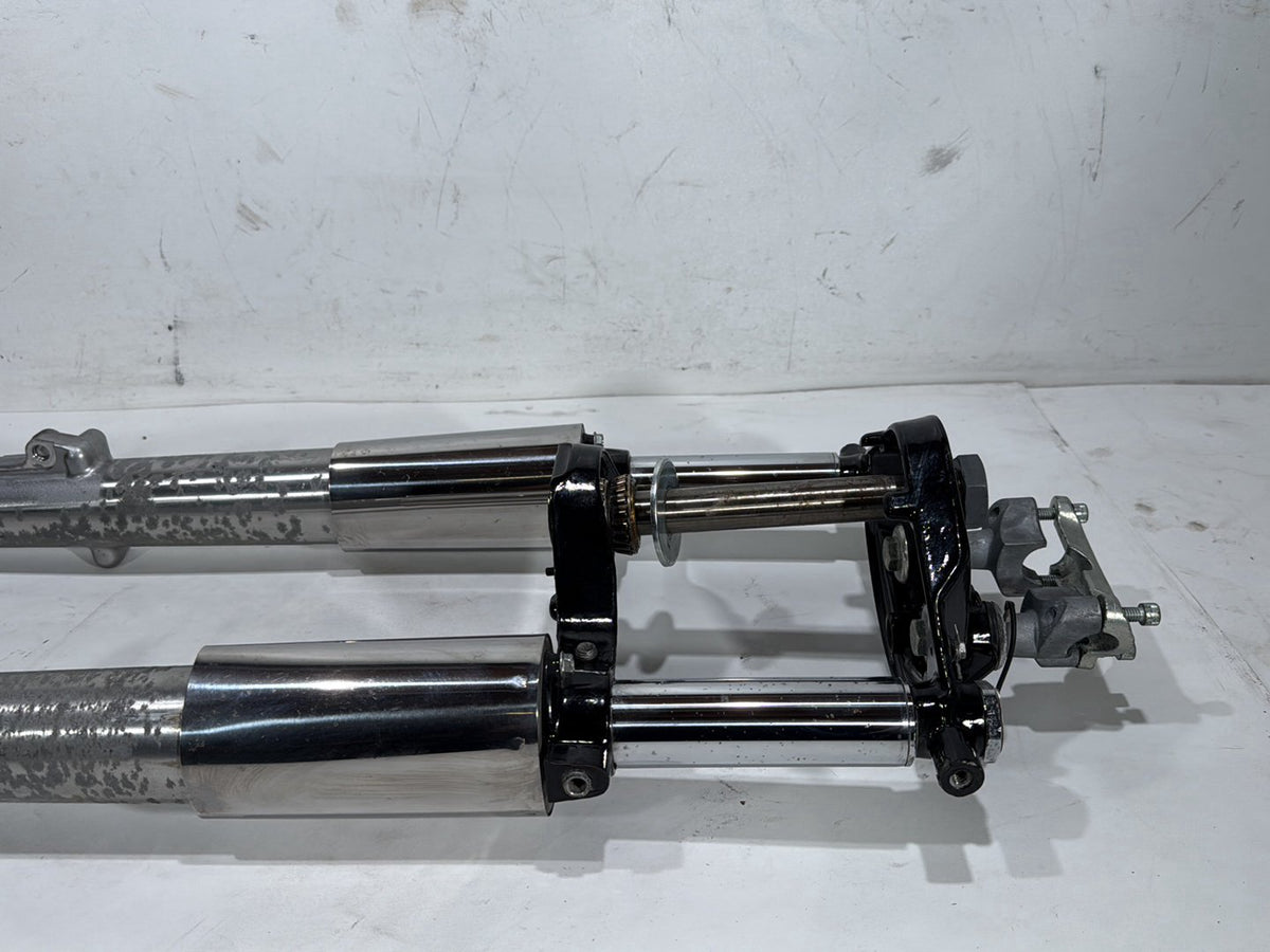 2010 Harley Touring Electra OEM Front Triple Tree Set & LH RH Fork Legs Sliders