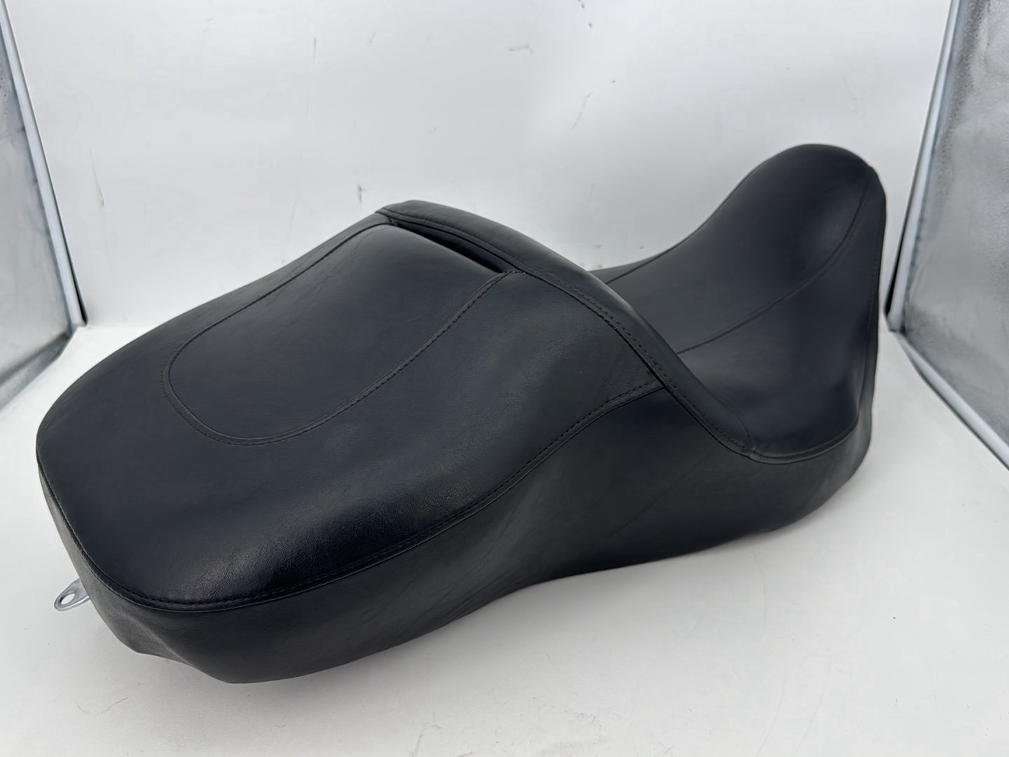 2007 - 2016 Harley-Davidson Touring Electra Glide Ultra Passenger Rider Driver Seat Saddle 52164-09B