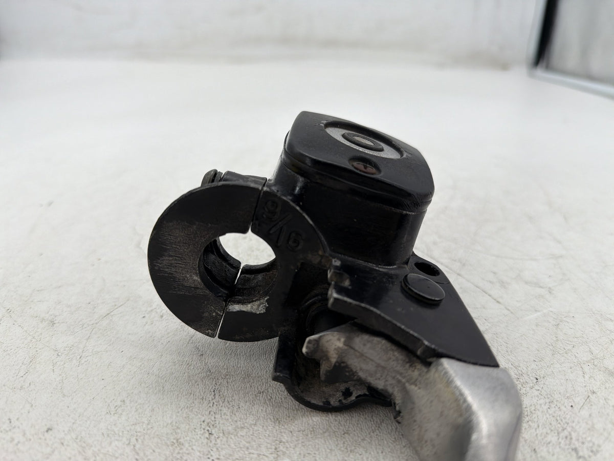 2002 Harley Heritage Softail Classic OEM Front Right Brake Lever Master Cylinder