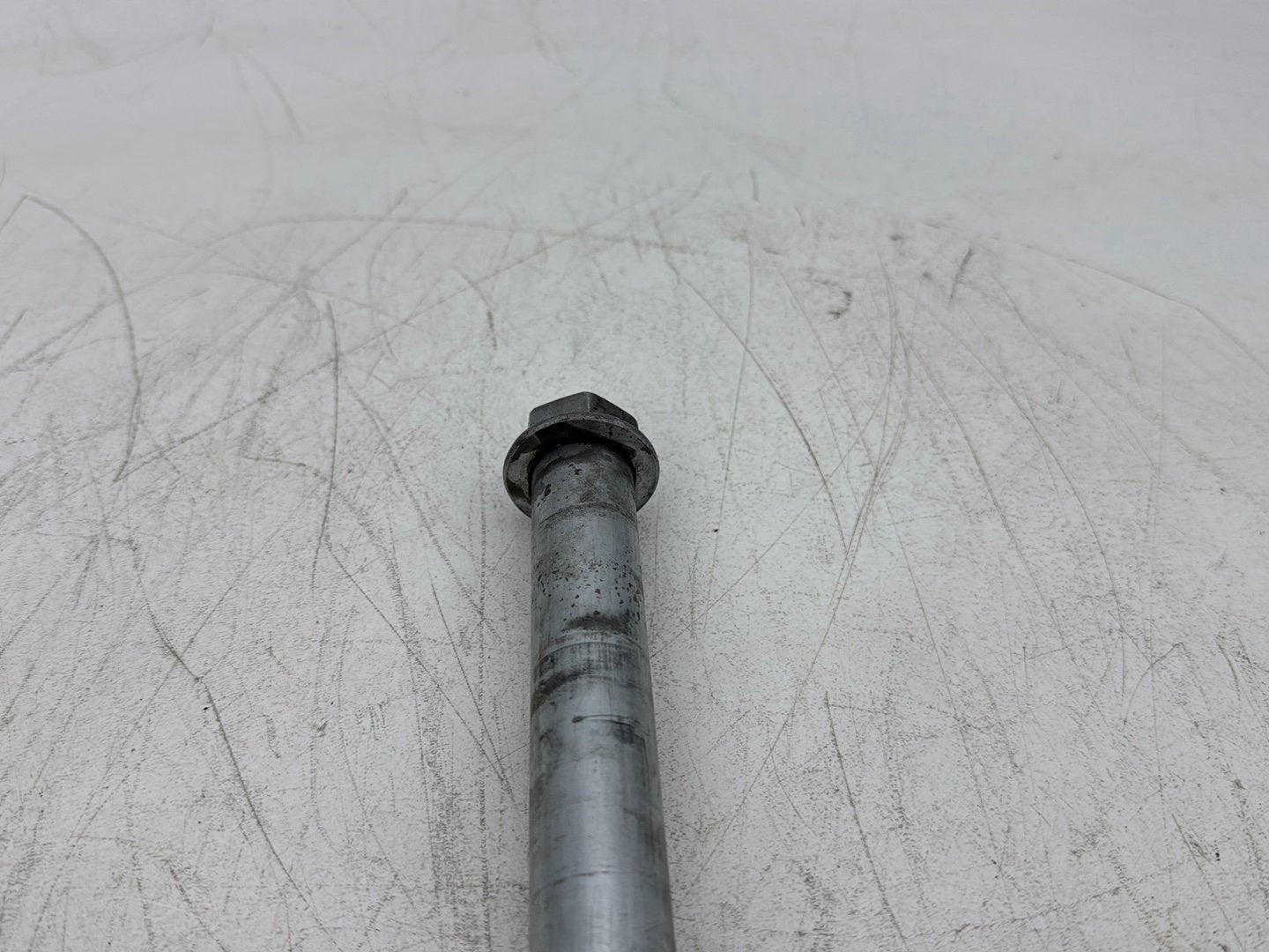 2006 Harley Sportster XL883L 883 Low OEM Rear Wheel Axle Bolt Shaft 41176-05