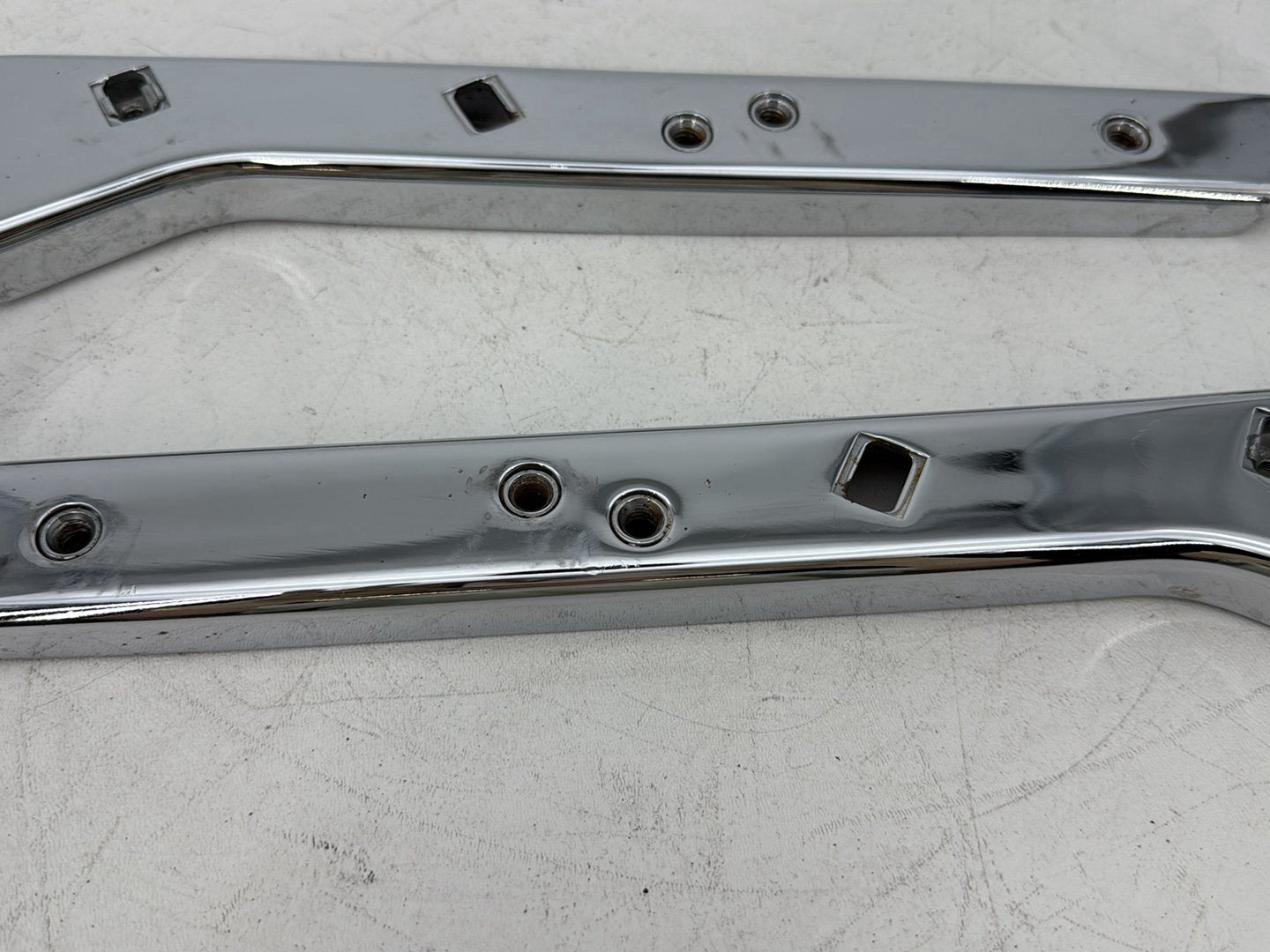 1999 - 2006 Harley-Davidson Touring Electra Glide Rear Left Right Fender Struts Bracket 90718-79C