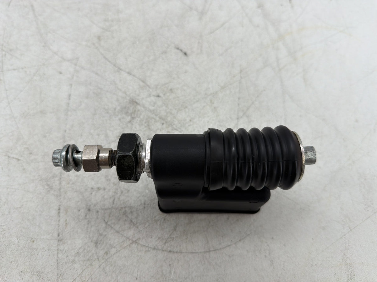 2002 Harley Dyna Wide Glide FXDWG OEM Rear Brake Master Cylinder Reservoir