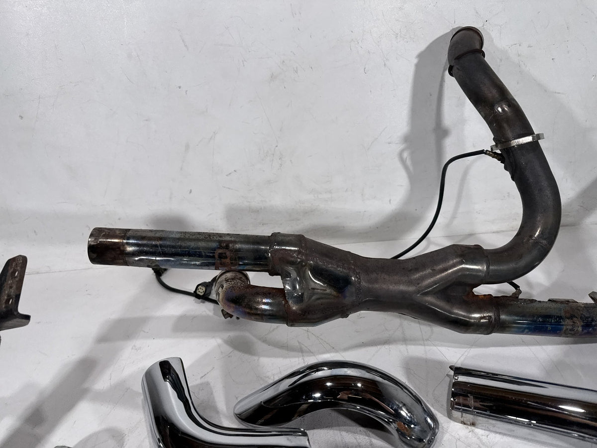 14 Harley Electra Glide Touring Ultra Exhaust Header Pipes Muffler Vance & Hines