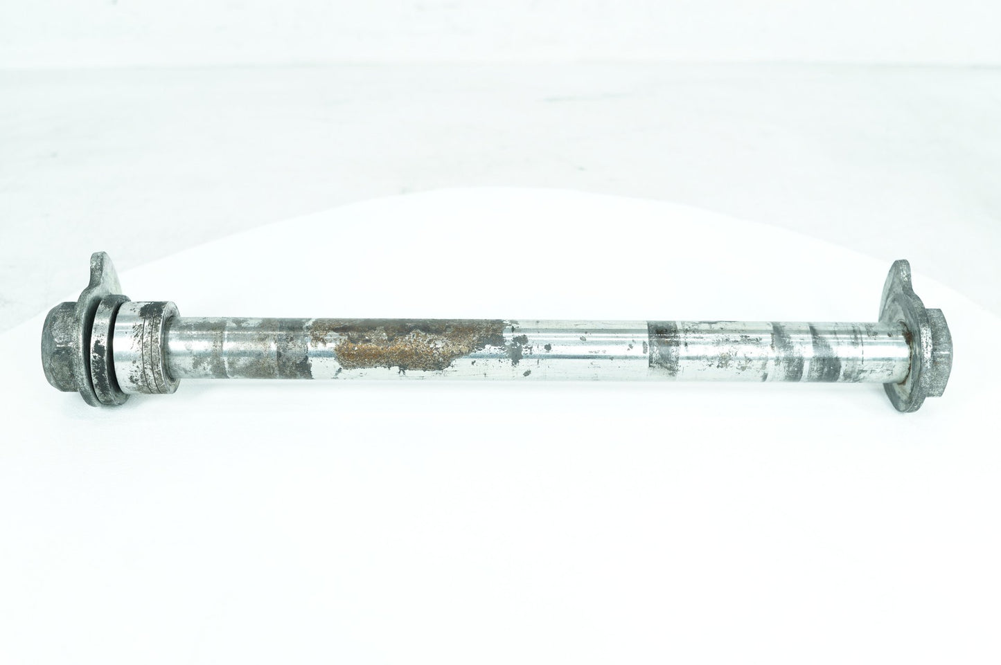 2007 - 2011 Harley-Davidson Touring Electra Ultra Rear Wheel Axle Bolt Shaft 41056-09