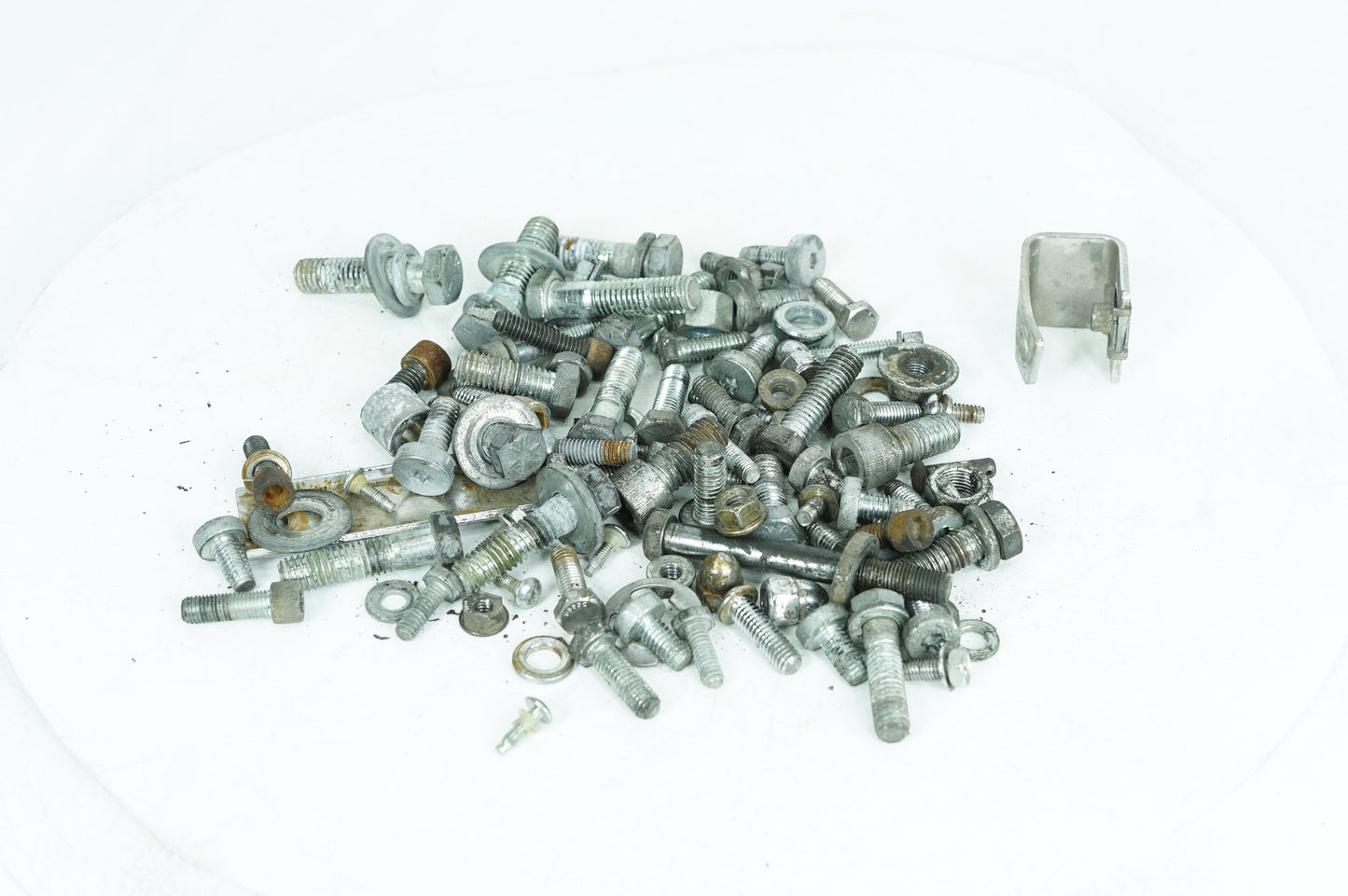1999 - 2006 Harley-Davidson Touring Road King Hardware Bolts Nuts & Brackets