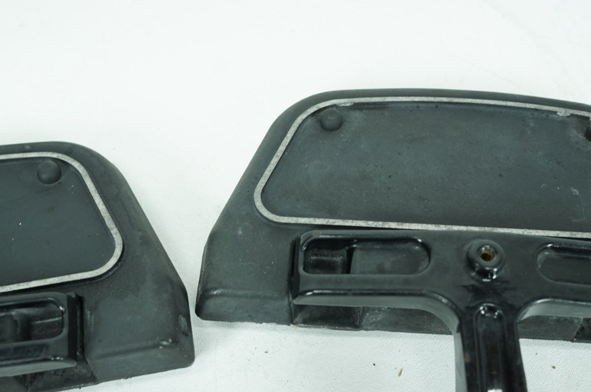 01 Harley Touring Electra Classic OEM Left Right Passenger Floorboard Foot Rest