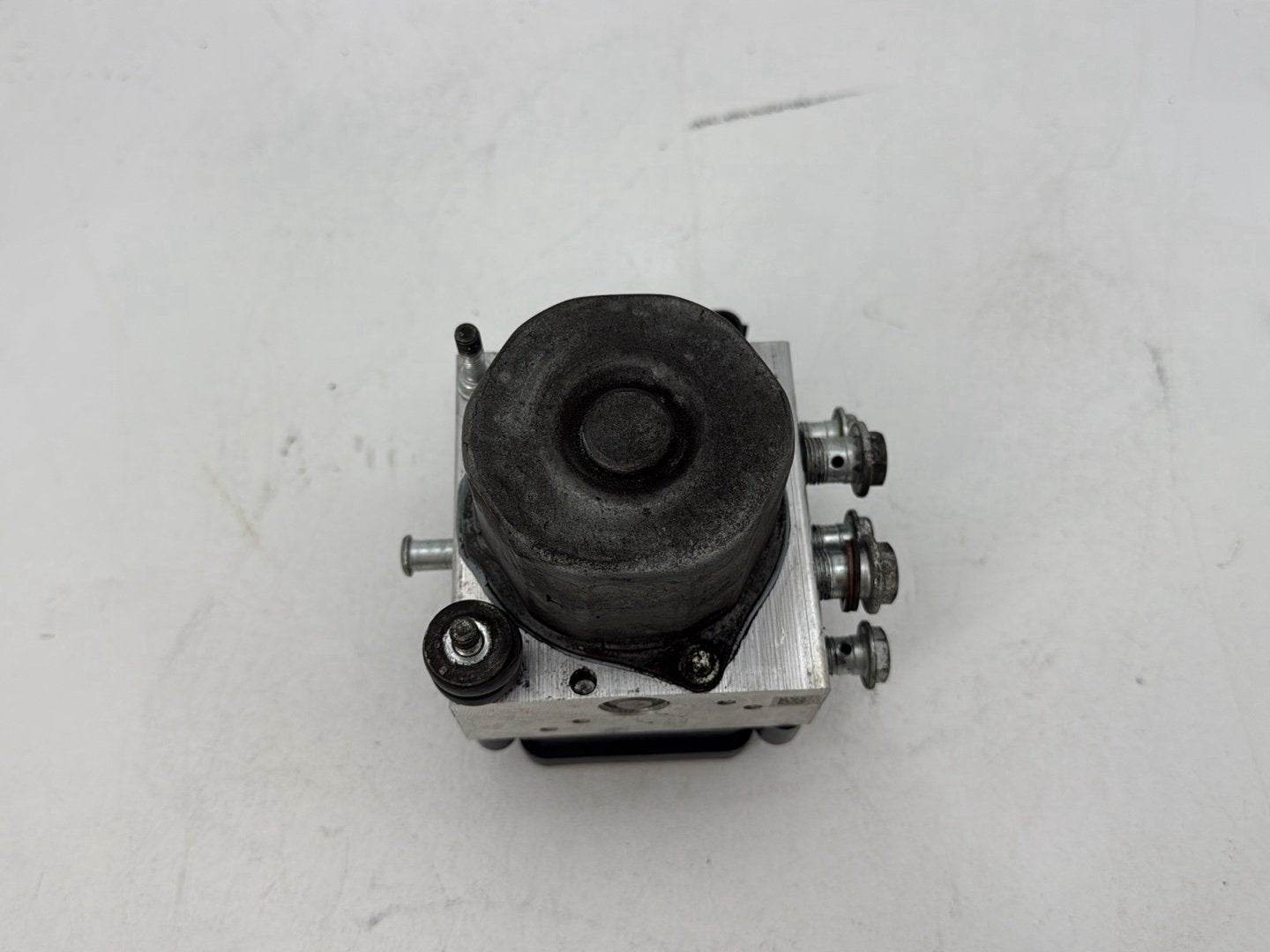 2014 Harley Electra Glide Touring CVO Screamin Eagle OEM ABS Brake Pump & Control Module