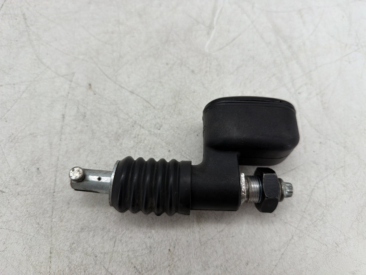 2001 Harley Fat Boy Softail FLSTFI OEM Rear Brake Master Cylinder Reservoir