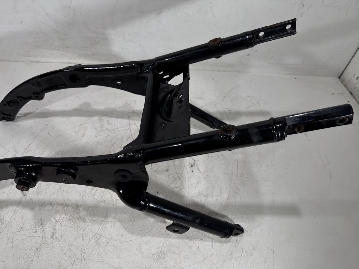 2012 Harley Electra Touring Ultra OEM Rear Back Sub Frame Rail Bar 48079-09BHP