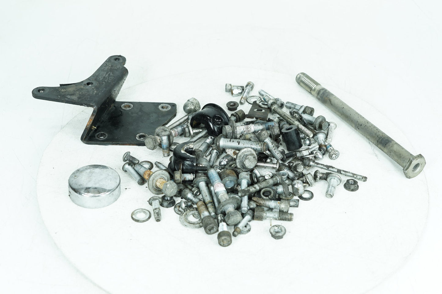 2007 - 2017 Harley-Davidson Dyna Street Bob Hardware Bolts Nuts & Brackets