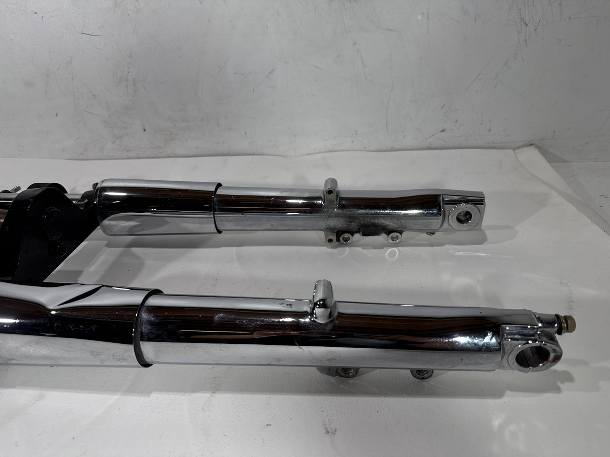 04 Harley Road King Touring OEM Front Triple Tree Set & LH RH Fork Legs Sliders